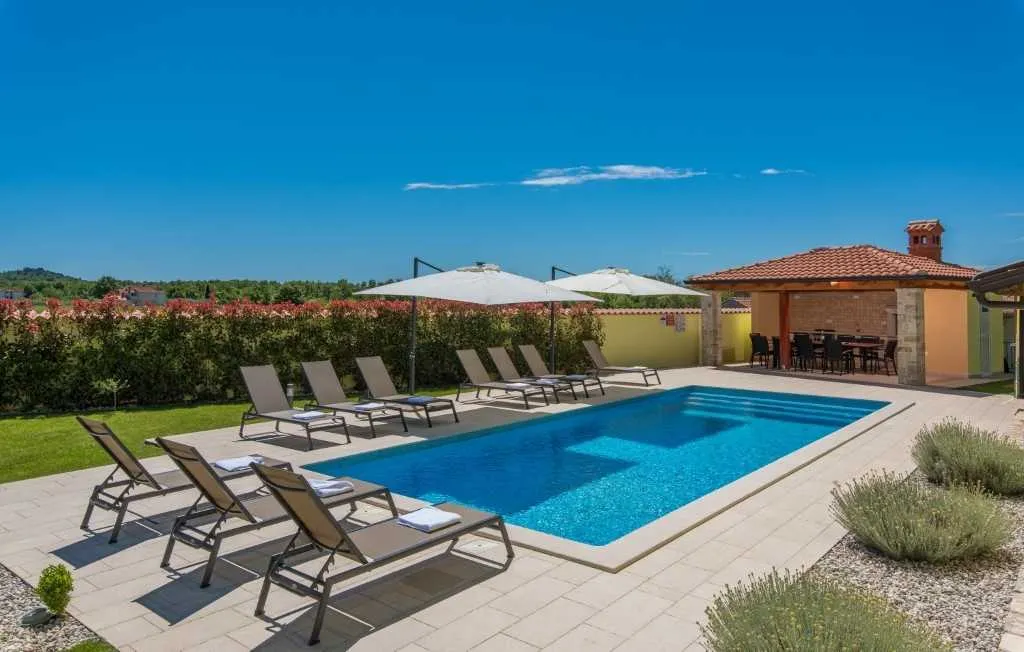 Mušalež 6-Bedroom Villa with Private Pool