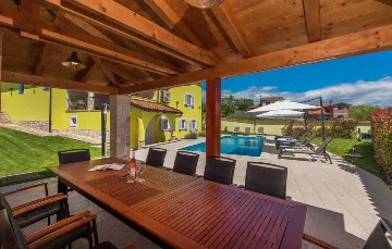 Mušalež 6-Bedroom Villa with Private Pool