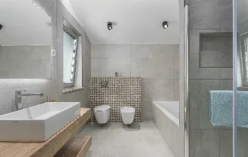 4-Bedroom Villa with Heated Pool in Mali Golji