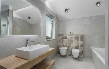 4-Bedroom Villa with Heated Pool in Mali Golji