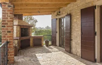 Istrian-Style Villa with Private Pool, Sleeps 8 in Baldaši