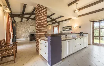 Istrian-Style Villa with Private Pool, Sleeps 8 in Baldaši