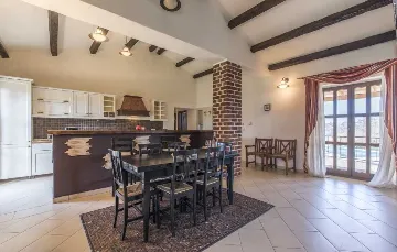 Istrian-Style Villa with Private Pool, Sleeps 8 in Baldaši