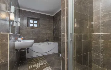 Istrian-Style Villa with Private Pool, Sleeps 8 in Baldaši