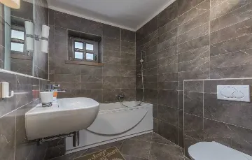 Istrian-Style Villa with Private Pool, Sleeps 8 in Baldaši