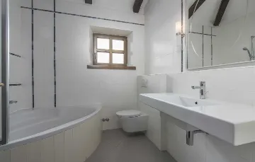 Istrian-Style Villa with Private Pool, Sleeps 8 in Baldaši