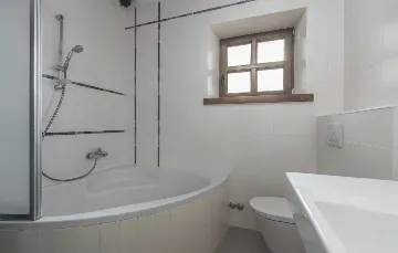 Istrian-Style Villa with Private Pool, Sleeps 8 in Baldaši