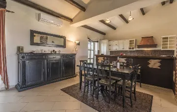 Istrian-Style Villa with Private Pool, Sleeps 8 in Baldaši