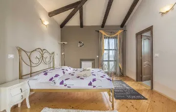 Istrian-Style Villa with Private Pool, Sleeps 8 in Baldaši