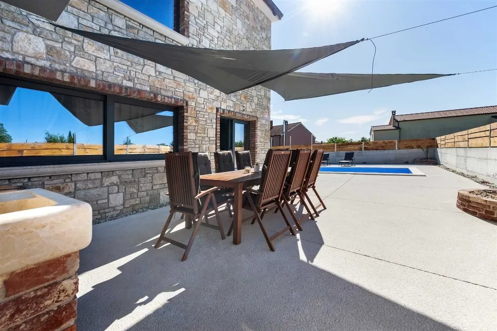 3-Bedroom Villa in Kanfanar for Up to 8 Guests