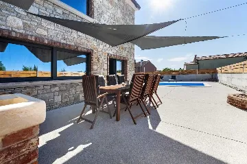 3-Bedroom Villa in Kanfanar for Up to 8 Guests