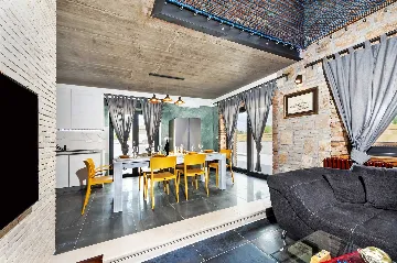 3-Bedroom Villa in Kanfanar for Up to 8 Guests