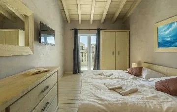 8-Bedroom Villa in Premantura with Heated Pool