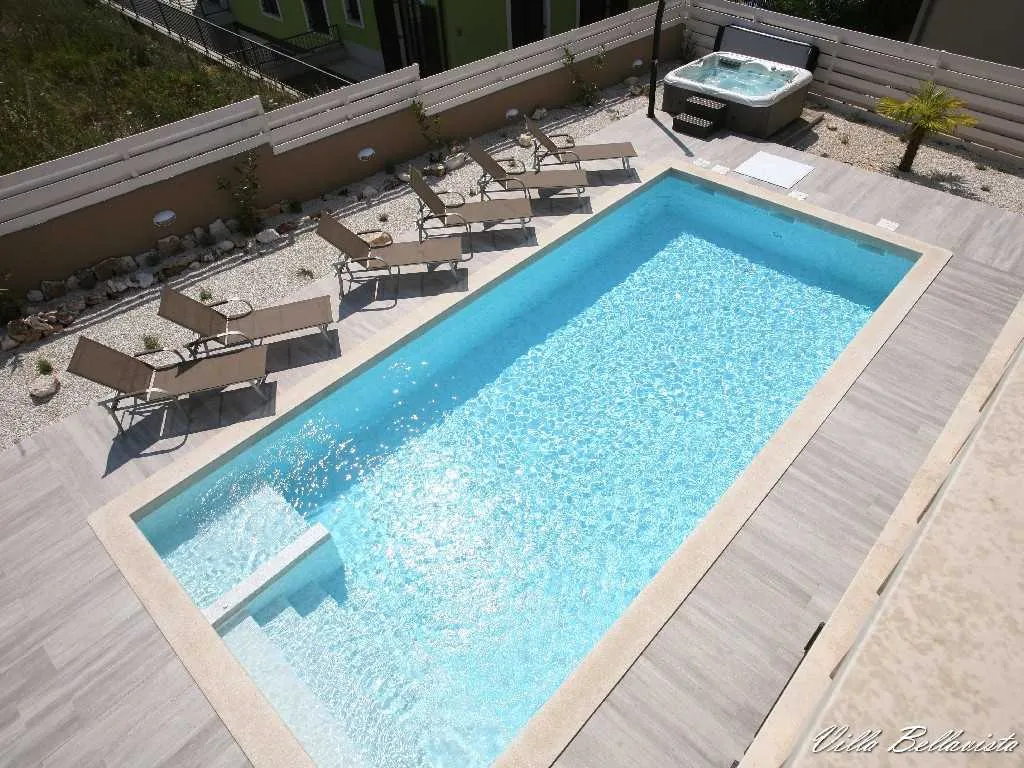 8-Bedroom Villa in Premantura with Heated Pool