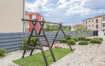 8-Bedroom Villa in Premantura with Heated Pool