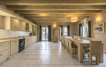 8-Bedroom Villa in Premantura with Heated Pool