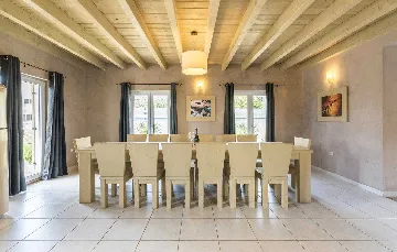 8-Bedroom Villa in Premantura with Heated Pool