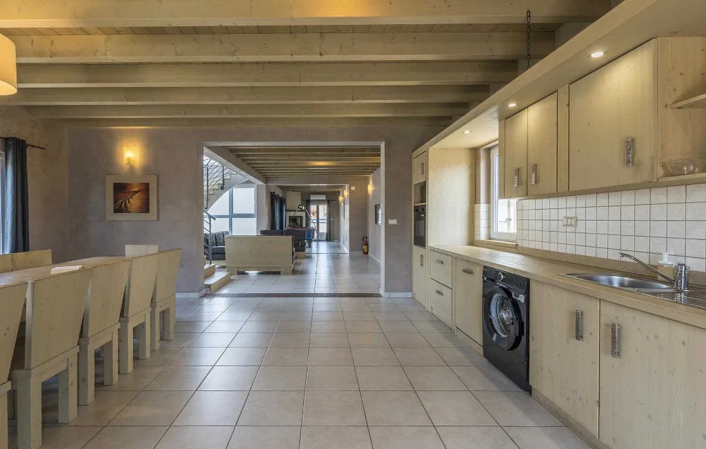 8-Bedroom Villa in Premantura with Heated Pool
