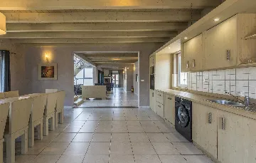 8-Bedroom Villa in Premantura with Heated Pool