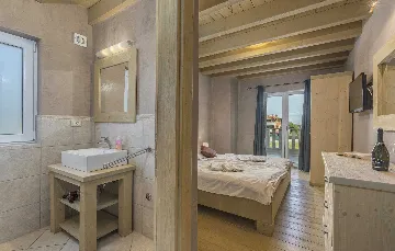 8-Bedroom Villa in Premantura with Heated Pool