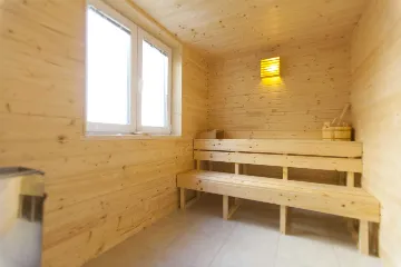 Villa with Heated Pool for 16 Guests in Premantura