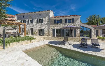4-Bedroom Villa with Pool in Bičići, Croatia