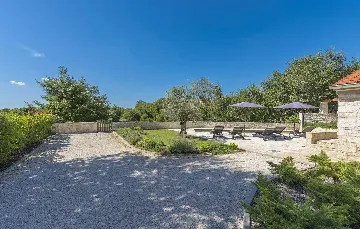 4-Bedroom Villa with Pool in Bičići, Croatia