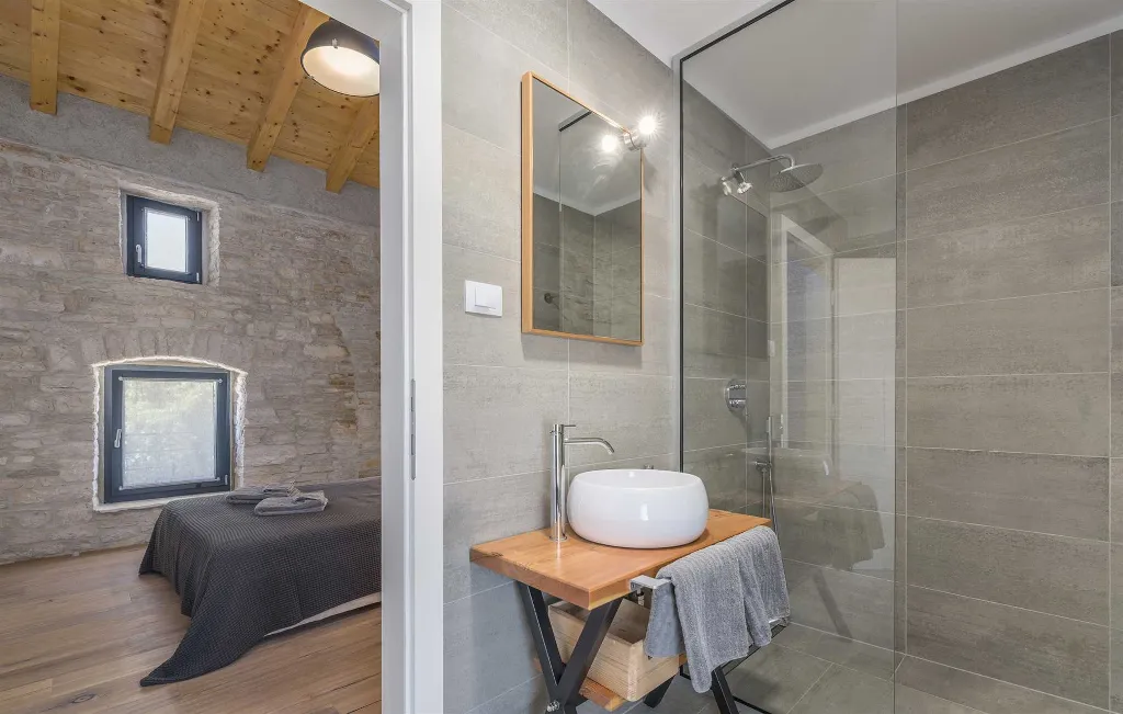 4-Bedroom Villa with Pool in Bičići, Croatia