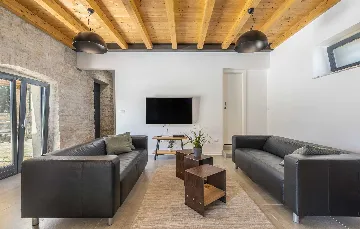 4-Bedroom Villa with Pool in Bičići, Croatia