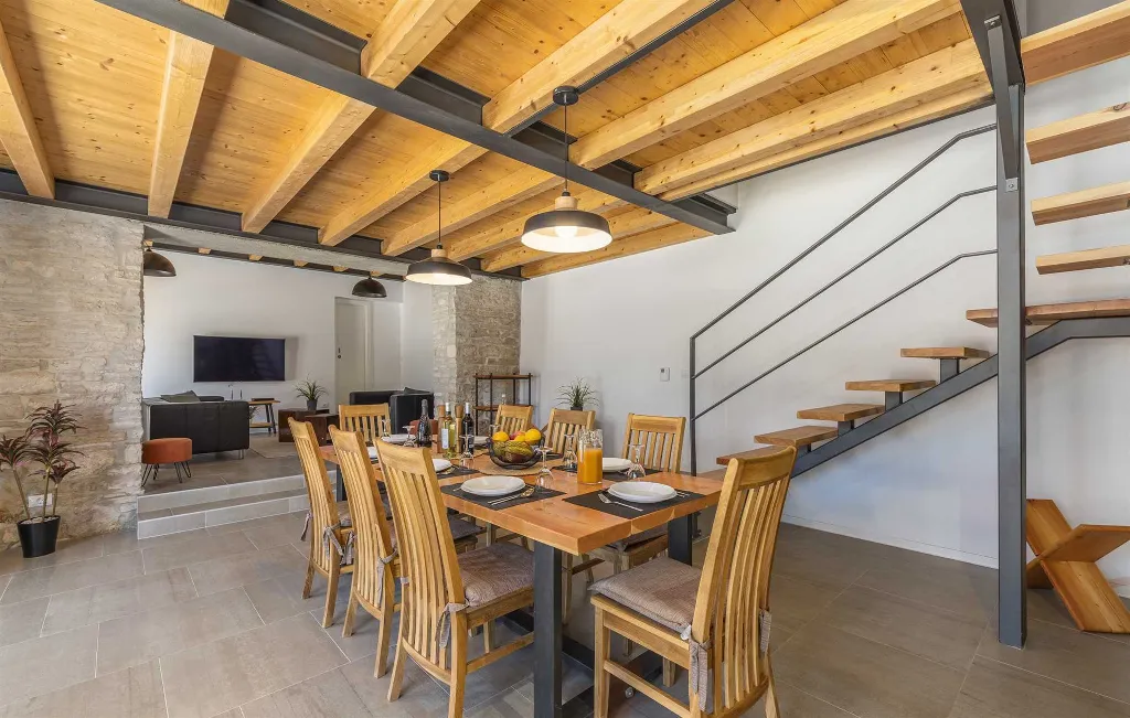 4-Bedroom Villa with Pool in Bičići, Croatia