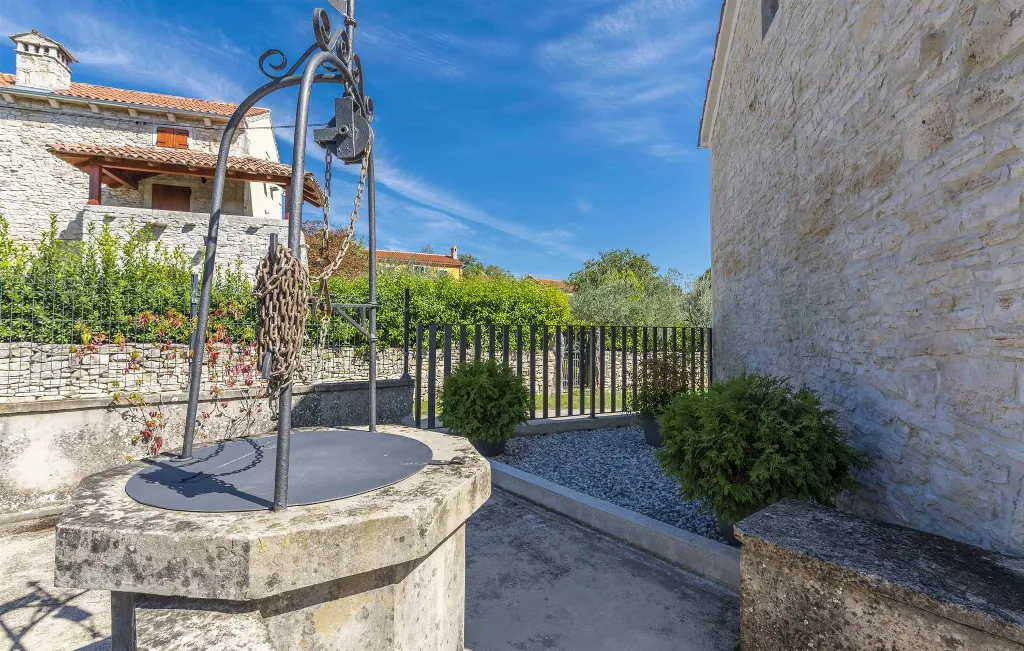 4-Bedroom Villa with Pool in Bičići, Croatia