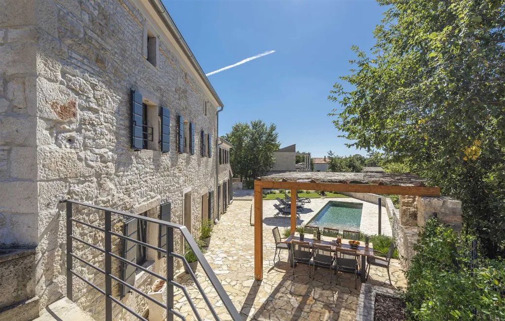 4-Bedroom Villa with Pool in Bičići, Croatia