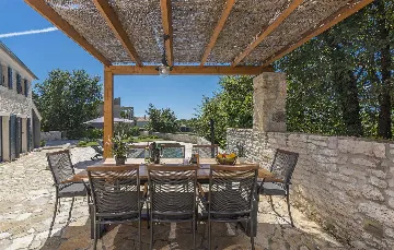 4-Bedroom Villa with Pool in Bičići, Croatia