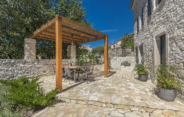 4-Bedroom Villa with Pool in Bičići, Croatia