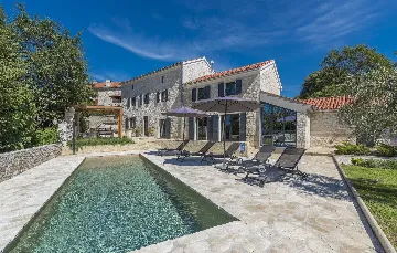 4-Bedroom Villa with Pool in Bičići, Croatia