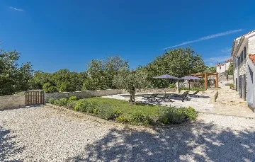 4-Bedroom Villa with Pool in Bičići, Croatia