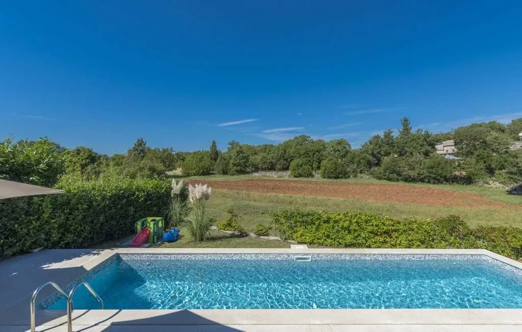 Villa in Butkovići for 7 Guests