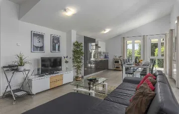 Villa in Butkovići for 7 Guests