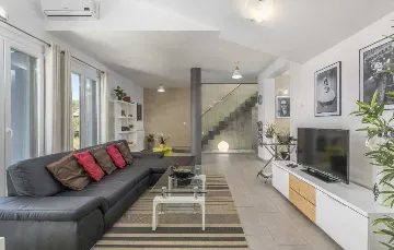 Villa in Butkovići for 7 Guests