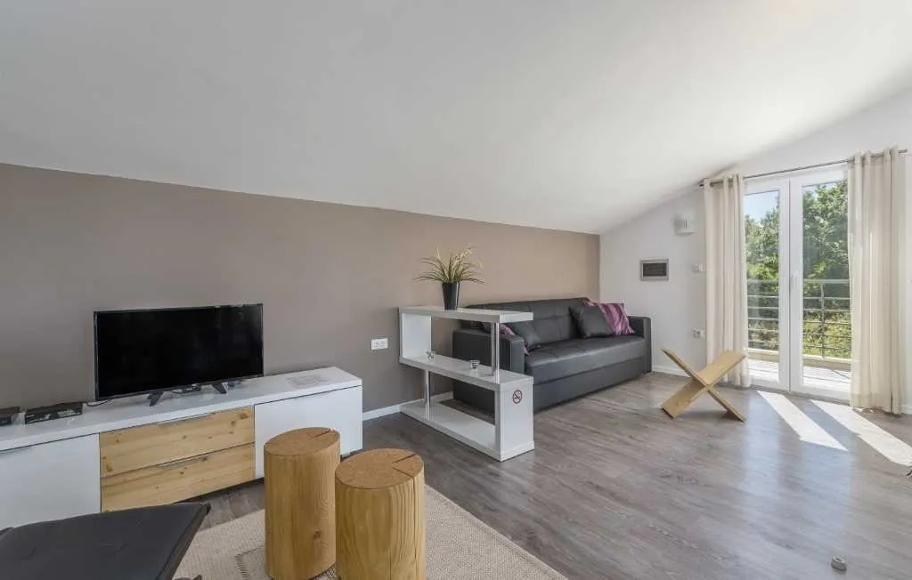 Villa in Butkovići for 7 Guests