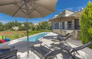 Villa in Butkovići for 7 Guests