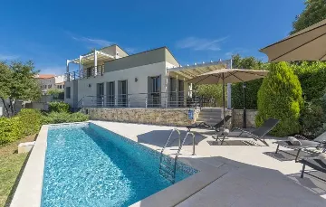 Villa in Butkovići for 7 Guests