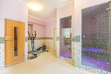 2-Bedroom Villa with Private Pool in Marčana