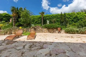 2-Bedroom Villa with Private Pool in Marčana