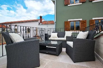 2-Bedroom Villa with Private Pool in Marčana