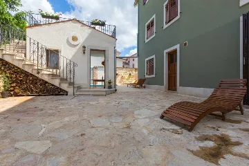 2-Bedroom Villa with Private Pool in Marčana