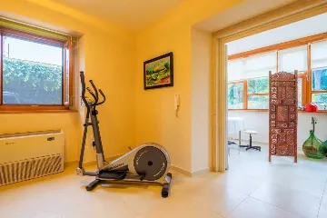 2-Bedroom Villa with Private Pool in Marčana