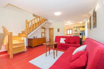 2-Bedroom Villa with Private Pool in Marčana