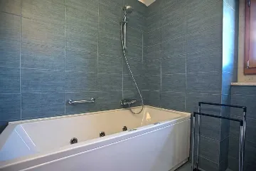 2-Bedroom Villa with Private Pool in Marčana