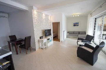 Umag Villa with Swimming Pool for 10